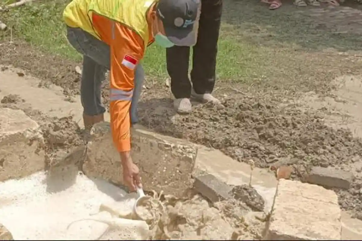 Semburan Lumpur Kembali Muncul, DLH Bojonegoro Ambil Sampel Lumpur Untuk Diujilabkan