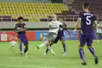 Persik Kediri vs Persib Bandung