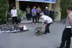 Polres-Samosir-memusnahkan-sebanyak-117-unit-knalpot-yang.jpg
