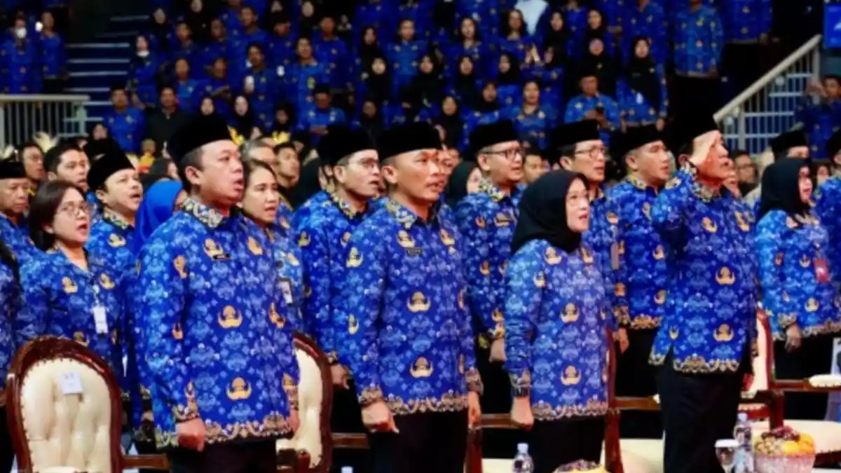 Menteri Nusron Ikuti Puncak Acara Peringatan HUT ke-53 KORPRI