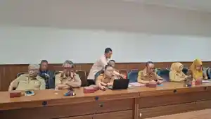 Dirut-RSUD-dr-Soekardjo-rapat-Komisi-I-DPRD-Kota-Tasikmalaya-Senin-30122024.jpg