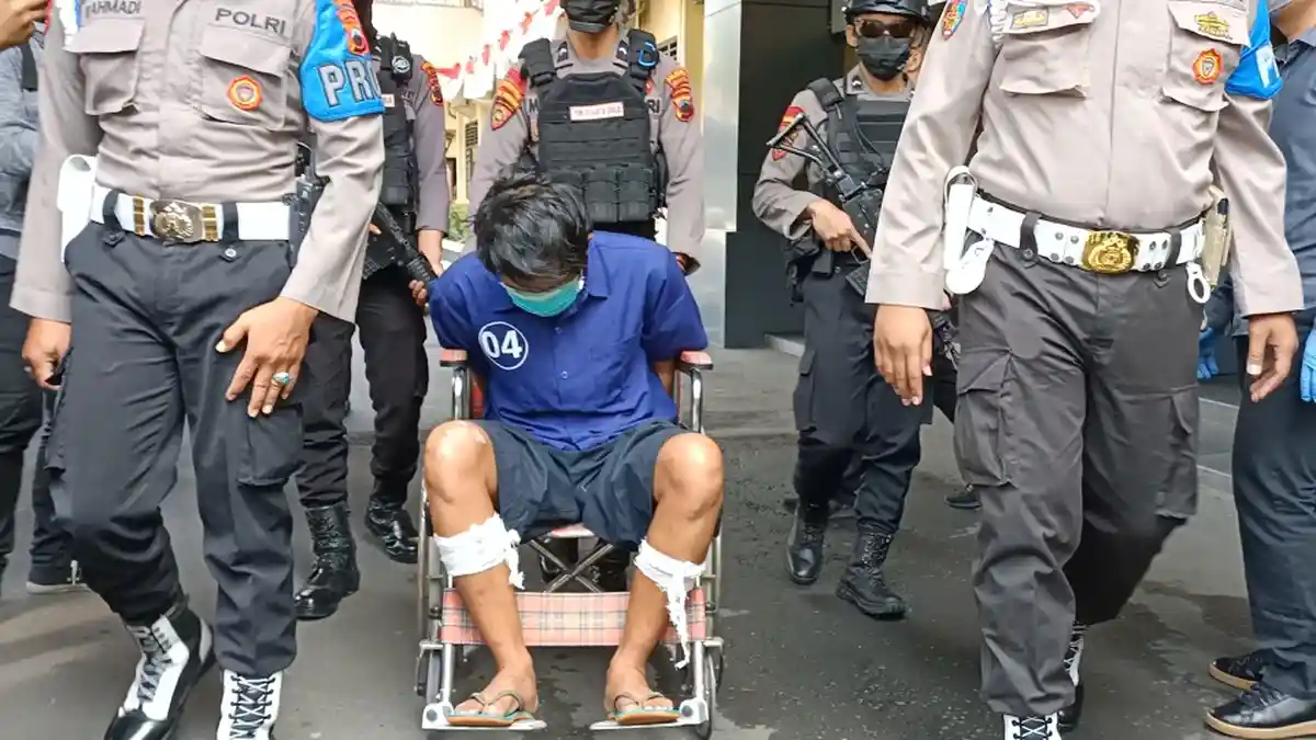 Satu Tingkat di Bawah Batu Intan, Pecahan Keramik Busi Dimanfaatkan Pelaku Pecah Kaca Mobil di Solo