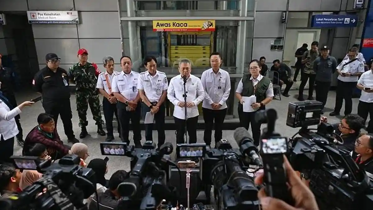 Cegah Kecelakaan Kereta, Pemerintah dan KAI Tertibkan Perlintasan Sebidang hingga Kebut Proyek DDT