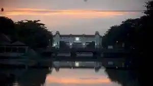 Cuaca-Surabaya-Hari-Ini-Minggu-14-Juni-2026-Cerah-Sejak-Pagi-Warga-Bisa-Beraktivitas-dengan-Nyaman.jpg