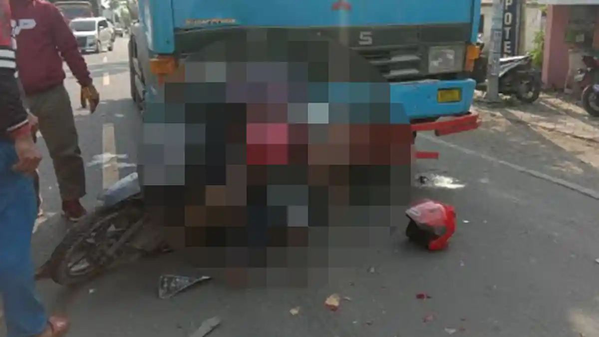 Pemotor dan yang Dibonceng Tewas Diseruduk Truk Molen di Jalan Raya Bojonegoro, Gini Kronologinya
