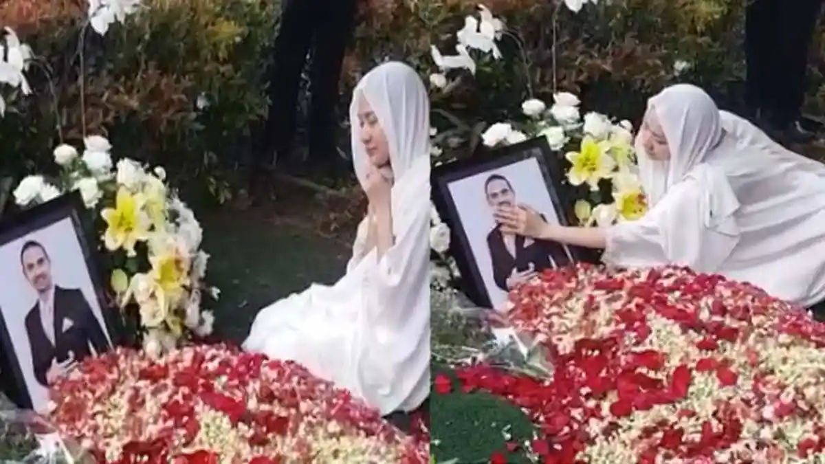 Masih Diselimuti Duka, BCL Kembali Berziarah ke Makam Ashraf Sinclair Ditemani Sang Putra
