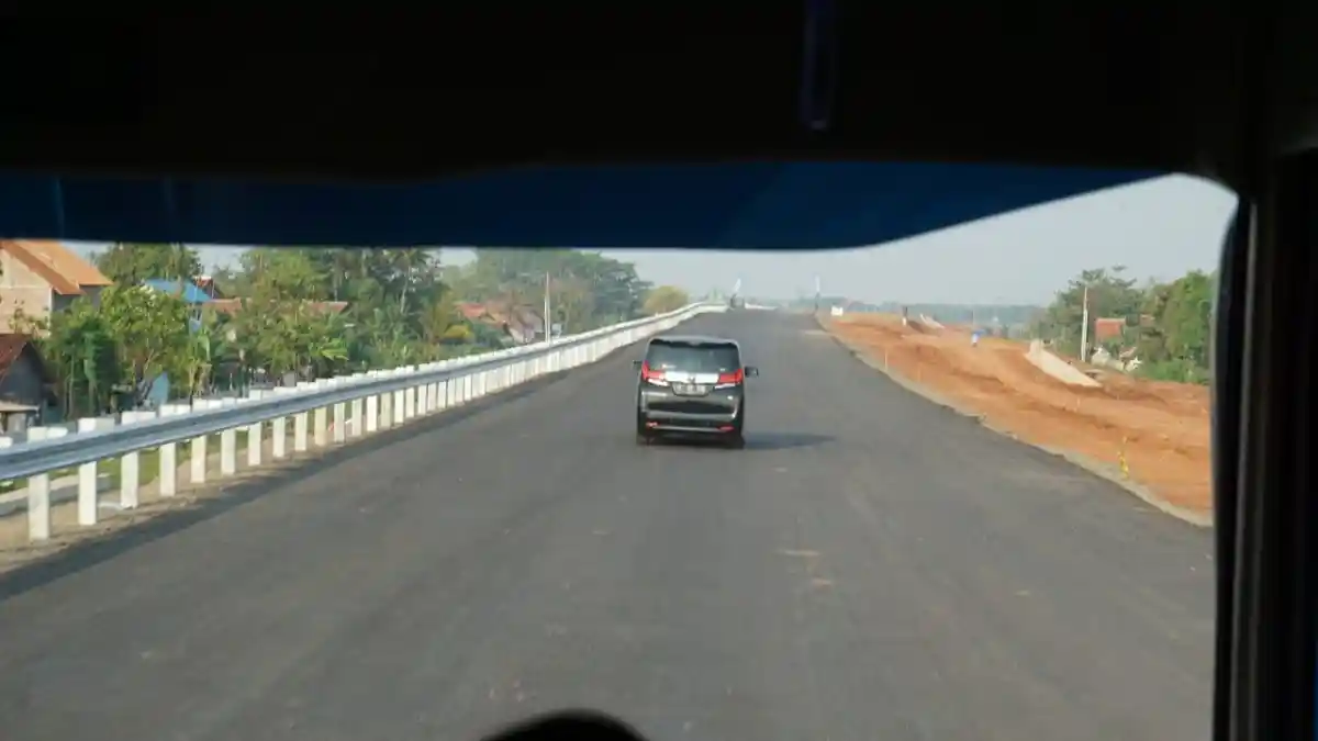Pemudik H-8 Hingga H-3 Lebaran Tak Bisa Melalui Tol Batang-Semarang, Ini Penyebabnya