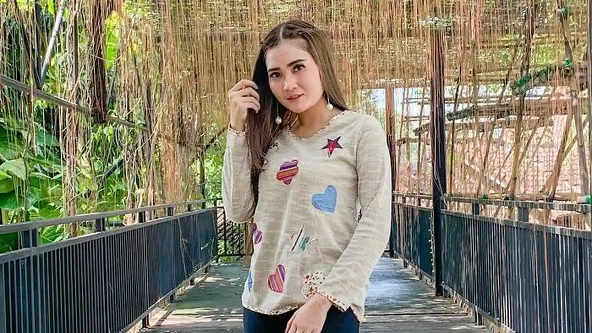 Lirik Lagu Juragan Empang - Nella Kharisma Bahasa Jawa, Yuk Hapalkan