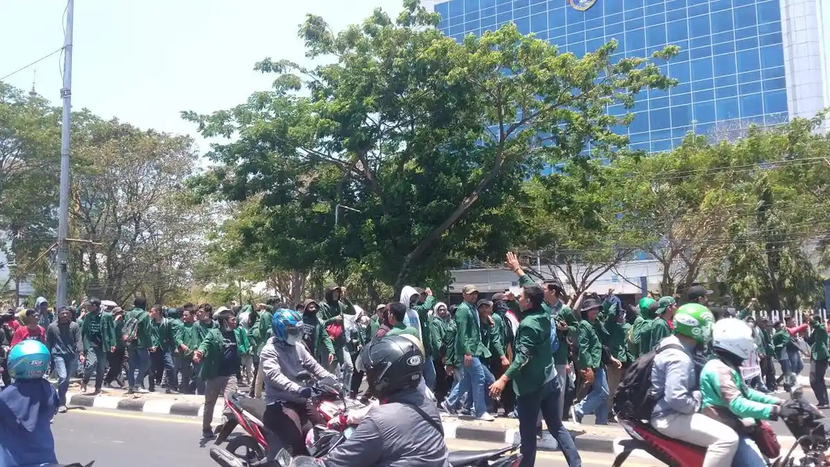 Ini Tiga Titik di Jl Urip Sumoharjo Makassar Jadi Panggung Orasi Mahasiswa