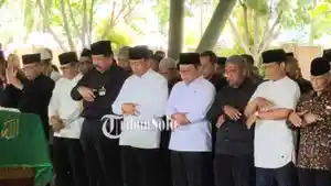 Salat-jenazah-istri-wiranto.jpg