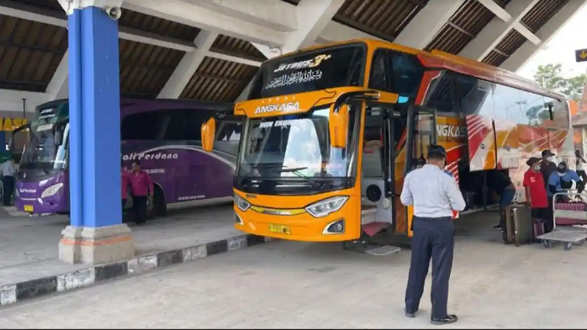 12 Arti Mimpi Tentang Bus, Pertanda Datangnya Masalah Keuangan dan Stabilitas