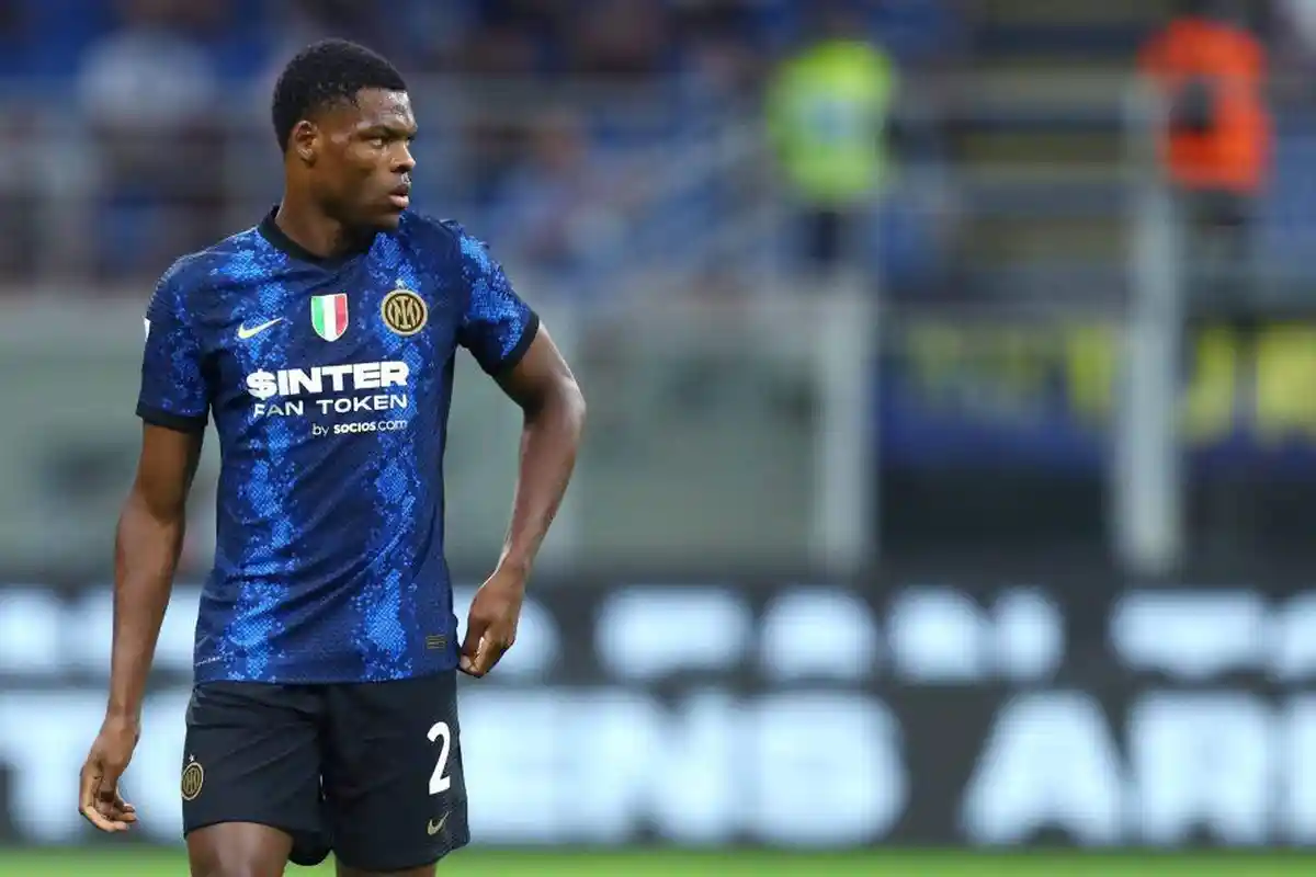 Inter Milan Lagi Butuh Uang, Sanggupkah Denzel Dumfries Bermain di Liga Inggris?