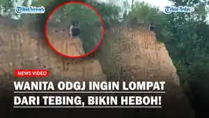 MENCEKAM-WANITA-Diduga-ODGJ-Ingin-Lompat-Dari-Tebing-Bikin-Warga-Panik-dan-Histeris.jpg