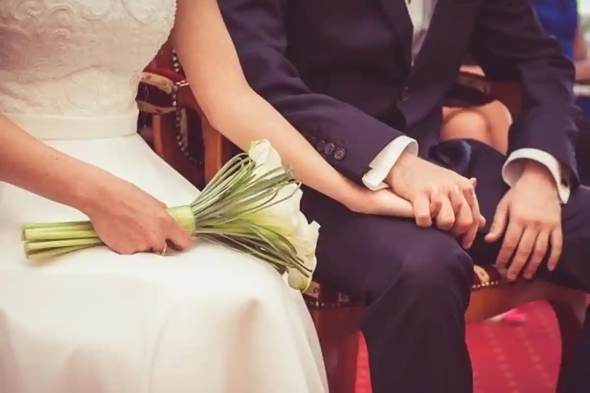 Usai Menikah, Istri Nekat Bawa Ayah Mertua Masuk Kamar, Lalu Terjadi hal Mengerikan