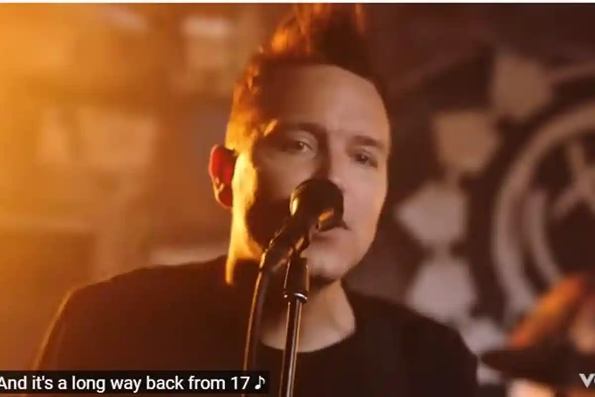 Lirik dan Terjemahan Lagu Bored to Death - Blink 182: Back on Earth, I’m Broken