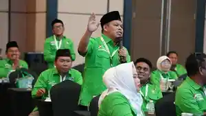 safri-ingin-mundur.jpg