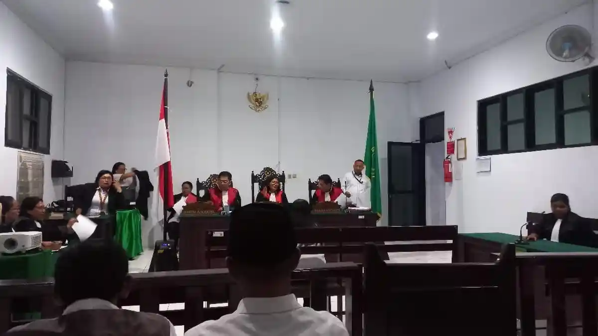 Evi Sopaheluwakan Pemilik 13 Paket Ganja Divonis 5,6 Tahun Penjara