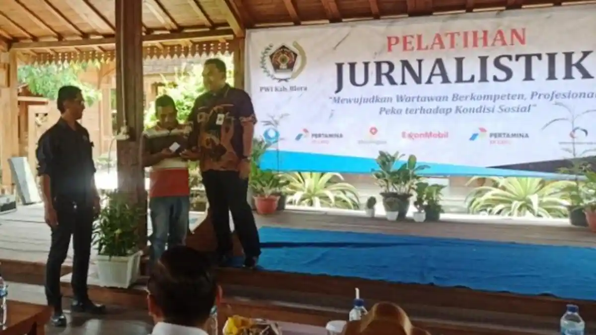 Sinau Jurnalistik PWI Blora, Bupati Ajak Media Gencarkan Promosi Potensi Unggulan Daerah