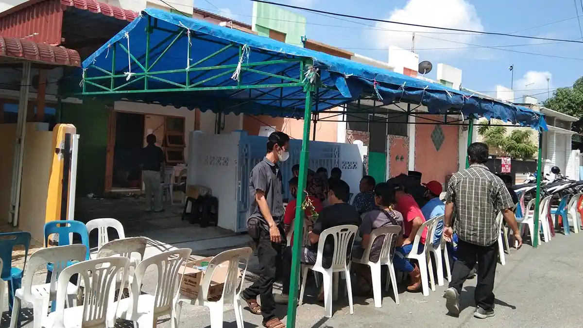 HARI INI, Korban Kecelakaan Kerja di PT ASL Tanjung Uncang Dimakamkan, Sang Ibu Terus Menangis