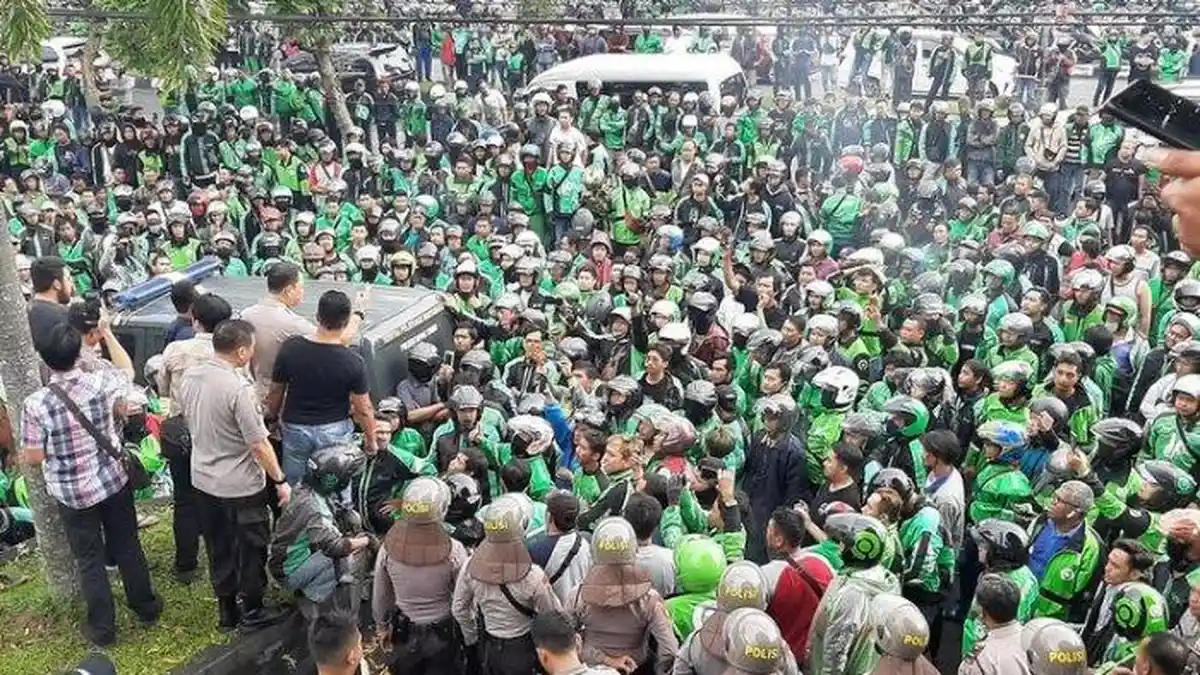 Rusuh di Jogja Gara-gara Debt Collector Tarik Paksa Motor Driver Ojol