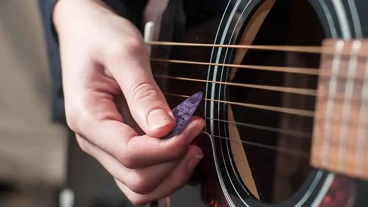 Chord dan Lirik Lagu Batak Mardalan Au Marsada By Viky Sianipar