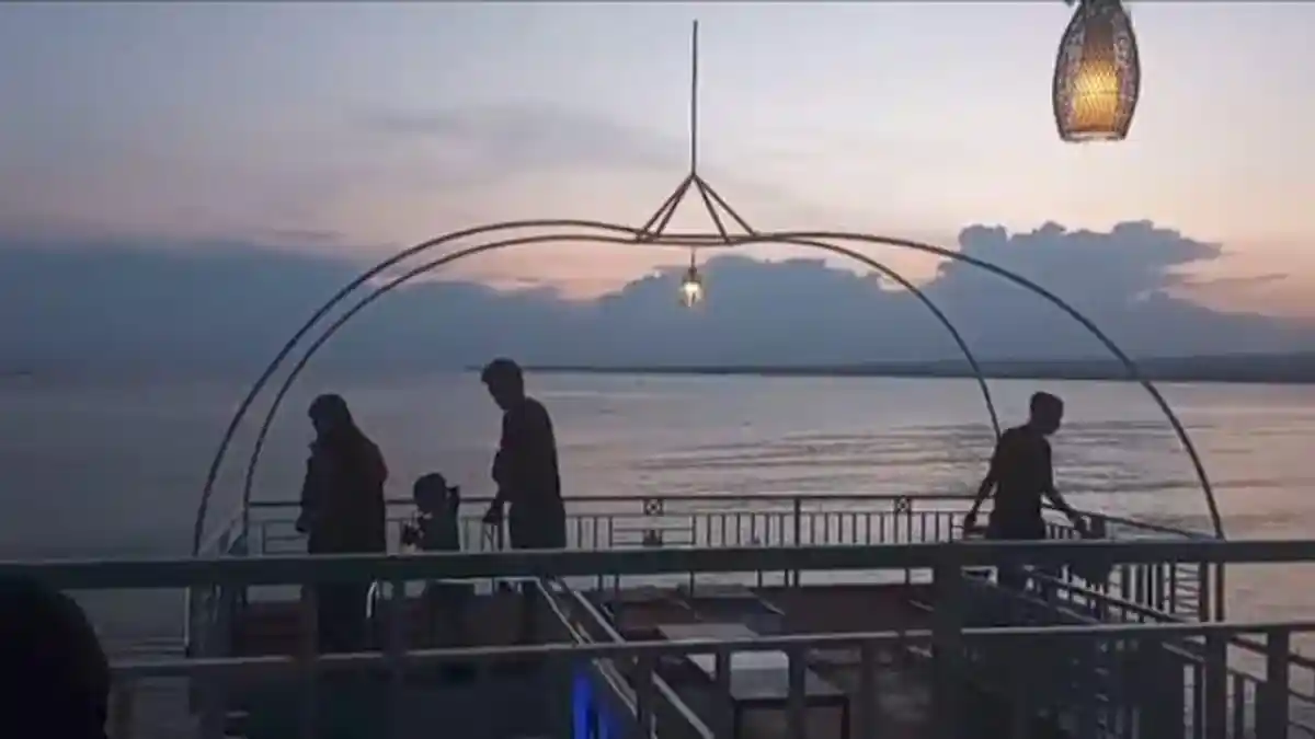 Kafe LDR Pantai Seruni Bantaeng, Usung Konsep Modern dengan Ruang Terbuka