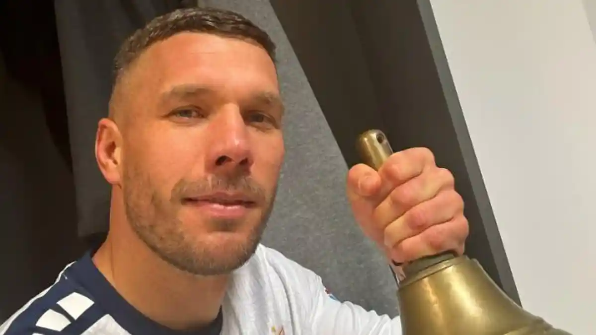 Lukas Podolski Lebih Untung Jualan Kebab Ketimbang di Arsenal atau Inter Milan