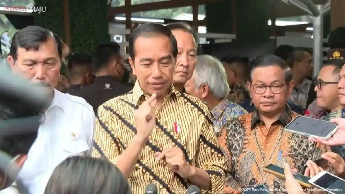 RESPONS Jokowi Soal Menteri Jhonny G Plate Diperiksa Kejagung Dugaan Korupsi Program BTS
