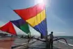 Lomba Perahu Jukung di Bali