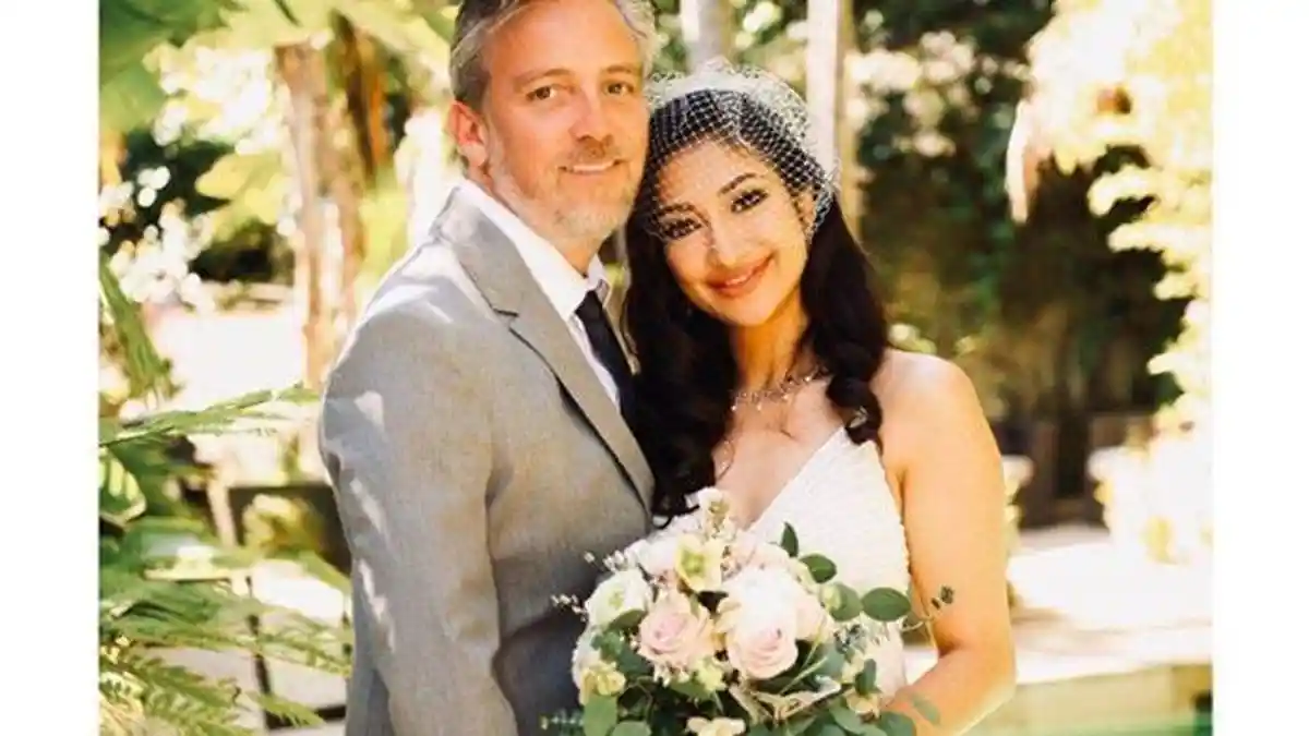Artis Rahma Azhari Resmi Lepas Status Jandanya, Nikah dengan Pria Bule, Intip Momen Indahnya