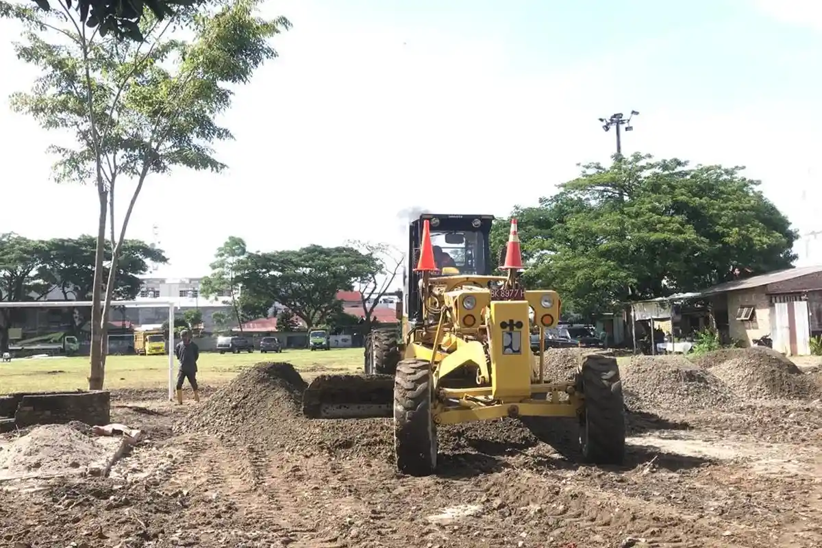 Persiapan Salat Idul Adha di Lapangan Gajah Mada Jalan Krakatau, Pemko Medan Lakukan Pembersihan