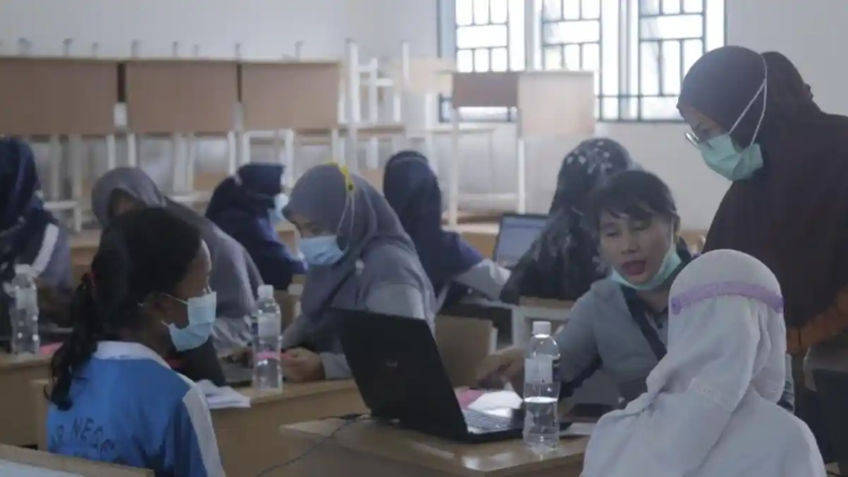 SMPN 27 Batam Kejar Belajar Tatap Muka, Capaian Vaksinasi Corona Dosis 2 Sudah 80 Persen