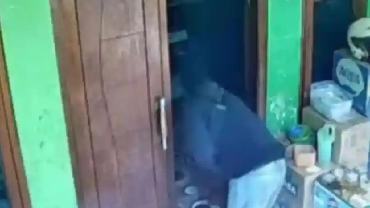 Curi Jutaan Rupiah dari Toko Gas & Air, Aksi Pria Pakai Modus Lama Viral Terekam CCTV: Ibu Tidur