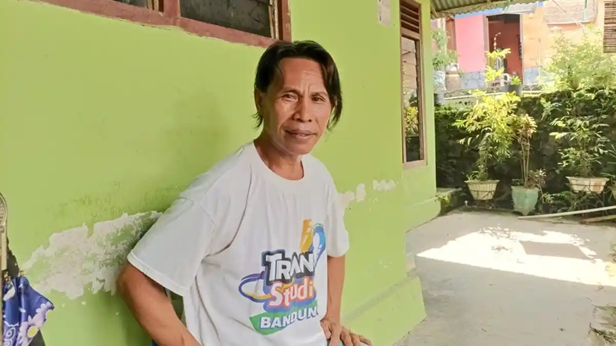 Berbaur dengan Warga Manado Sulawesi Utara, Rabbi Yahudi Ini Juga Penyuka Bola