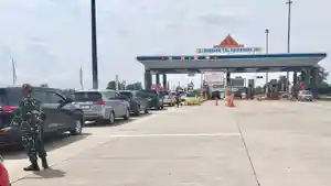 Gerbang-Tol-Palembang.jpg