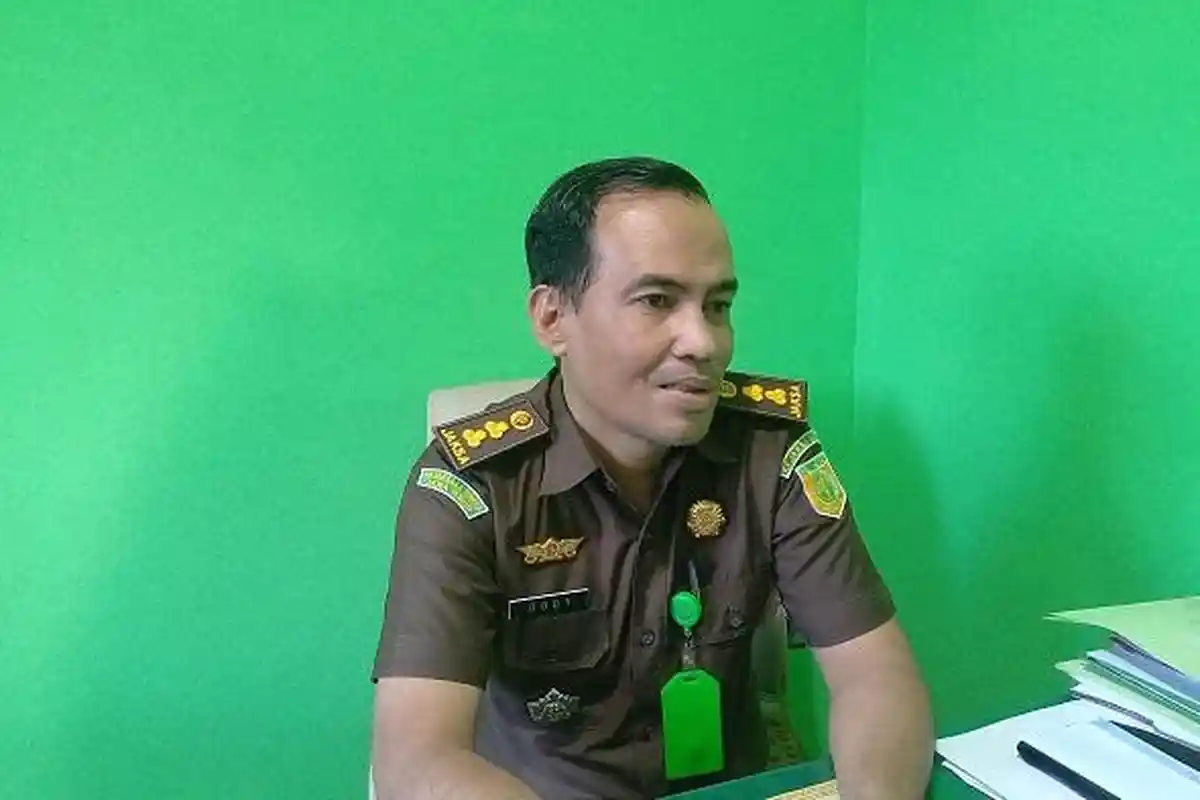 BREAKING NEWS Sulkarnain Kadir Hadiri Panggilan Ketiga Kejati Sultra, Jadi Saksi Dugaan Suap PT Midi