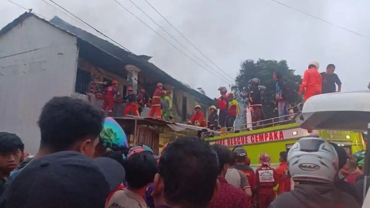 UPDATE Kebakaran di Samarinda, 7 Orang Korban Tewas, Diduga Berawal Mobil Tabrak Rak Jualan Bensin