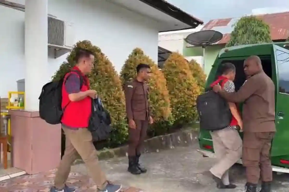 BREAKING NEWS: Kejari Alor Tetapkan 2 Tersangka Baru Dugaan Korupsi Pengadaan Mobil Pick Up BUMDes 