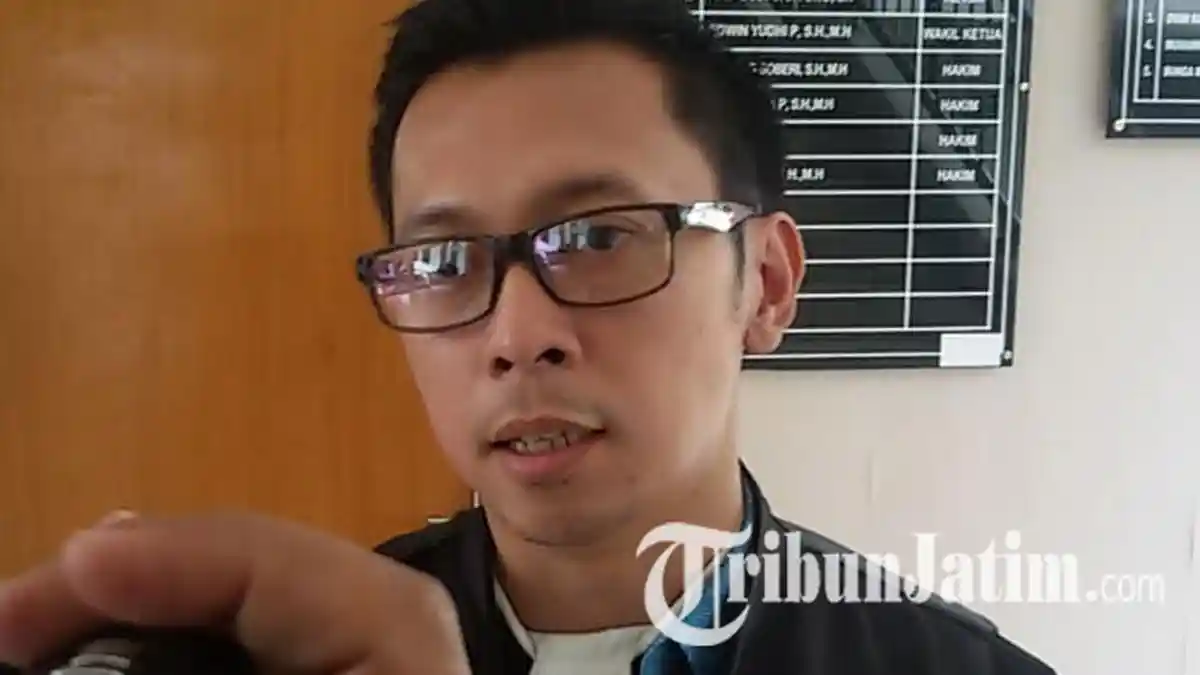 Jadi Terdakwa Kasus Penganiayaan Perempuan Wakil Ketua DPRD Madiun Tak Hadiri Sidang