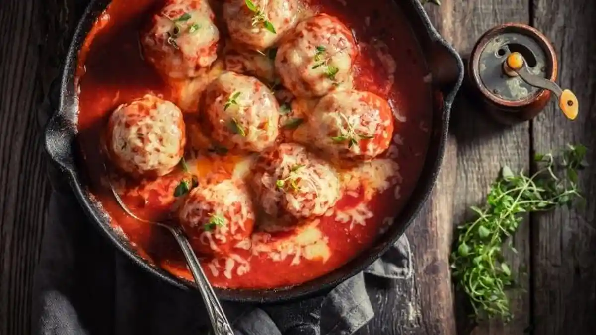 Resep Bakso Mercon Lengkap dengan Kuahnya yang Mengigit, Pas Dimakan Saat Musim Hujan