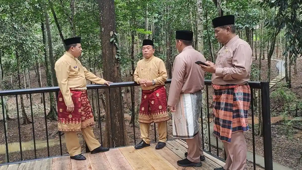 Gubernur Jambi Apresiasi Terobosan Pj Bupati Sarolangun Dalam Menata Hutan Kota yang Terbengkalai