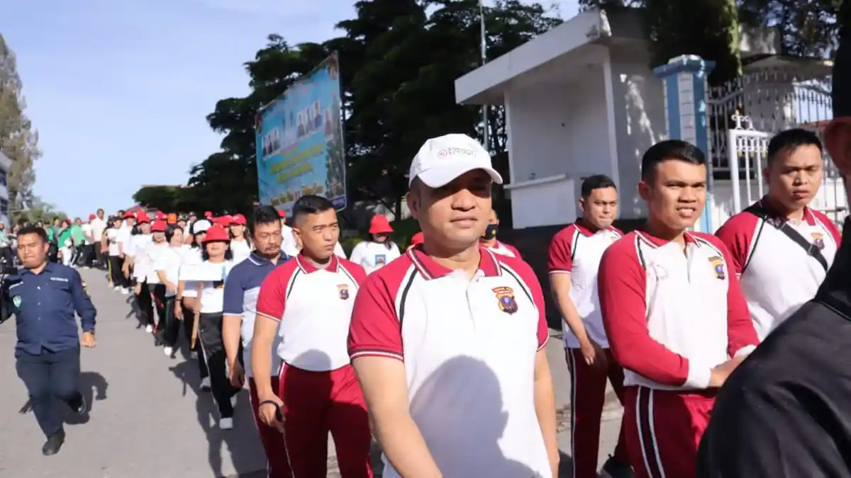 Gerak Jalan Kerukunan Umat Beragama Diikuti Kapolres Karo