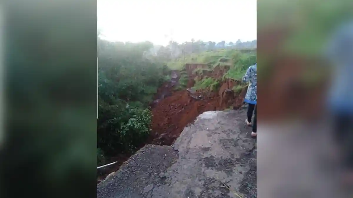 Jalan Penghubung 2 Kampung di Subang Terputus karena Longsor, BPBD Subang Buat Jalan Darurat