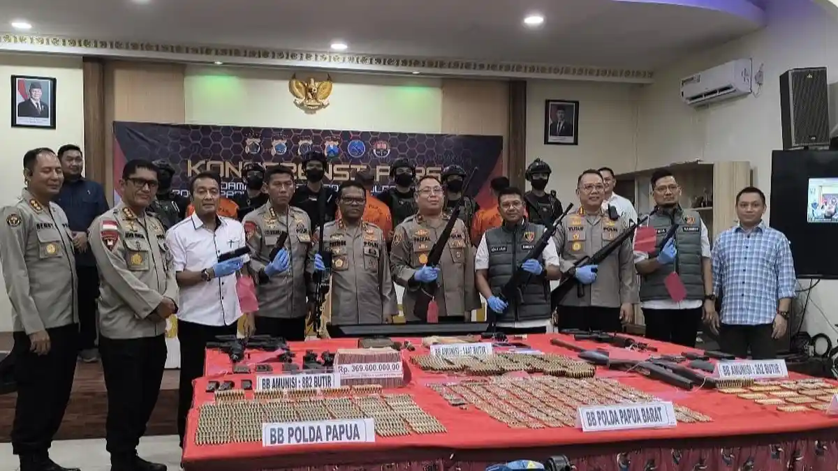 Polisi Gagalkan Pengiriman 17 Senpi dan 3.573 Amunisi ke KKB Lintas Provinsi