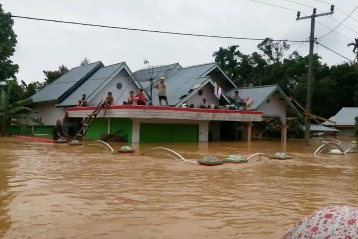 Banjir Bandang Rendam Enam Desa di Sarolangun