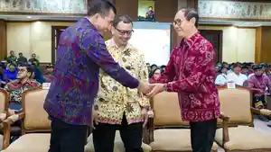 KPK-RI-di-Ruang-Pertemuan-Kertha-Gosana-Puspem-Badung-Selasa-25-Juni-2024.jpg