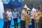 Presiden-RI-Prabowo-Subianto-bersama-Kapolri-Panen-Raya-Jagung-d-Tuban-Jatim.jpg