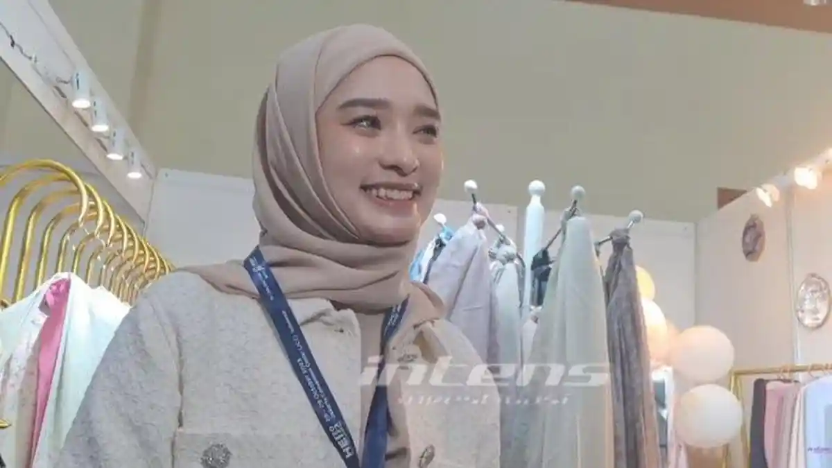 Inara Rusli Sujud Syukur dapat Nafkah hingga Royalti dari Virgoun