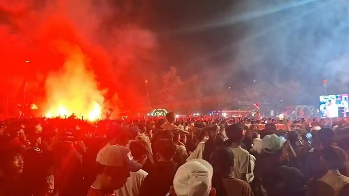 Warga Cikarang Tumpah Ruah Rayakan Indonesia Juara FIFA ASEAN Cup 2026
