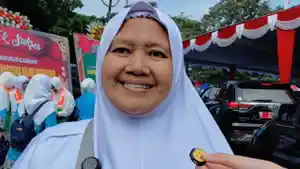 20260430-pedagang-peyek-pasar-wage-purwokerto-naik-haji.jpg